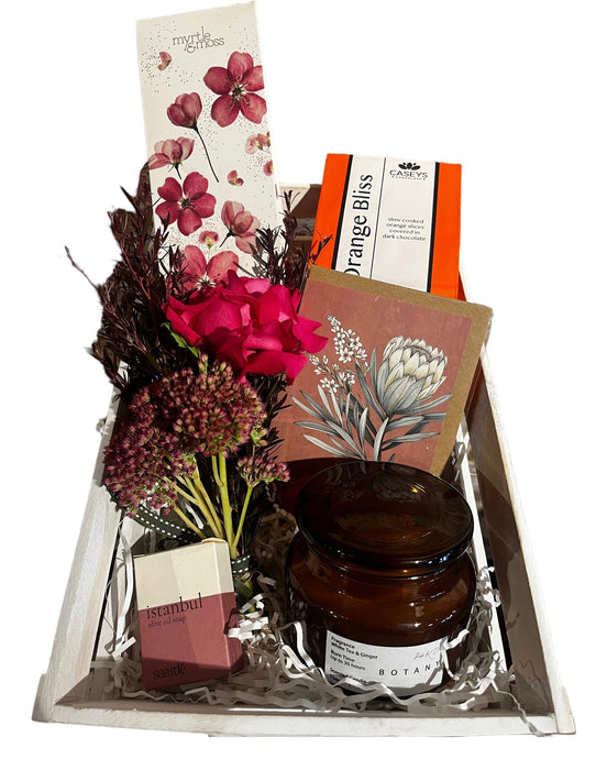 LOVELY LADY HAMPER - Emporio Home & Flowers